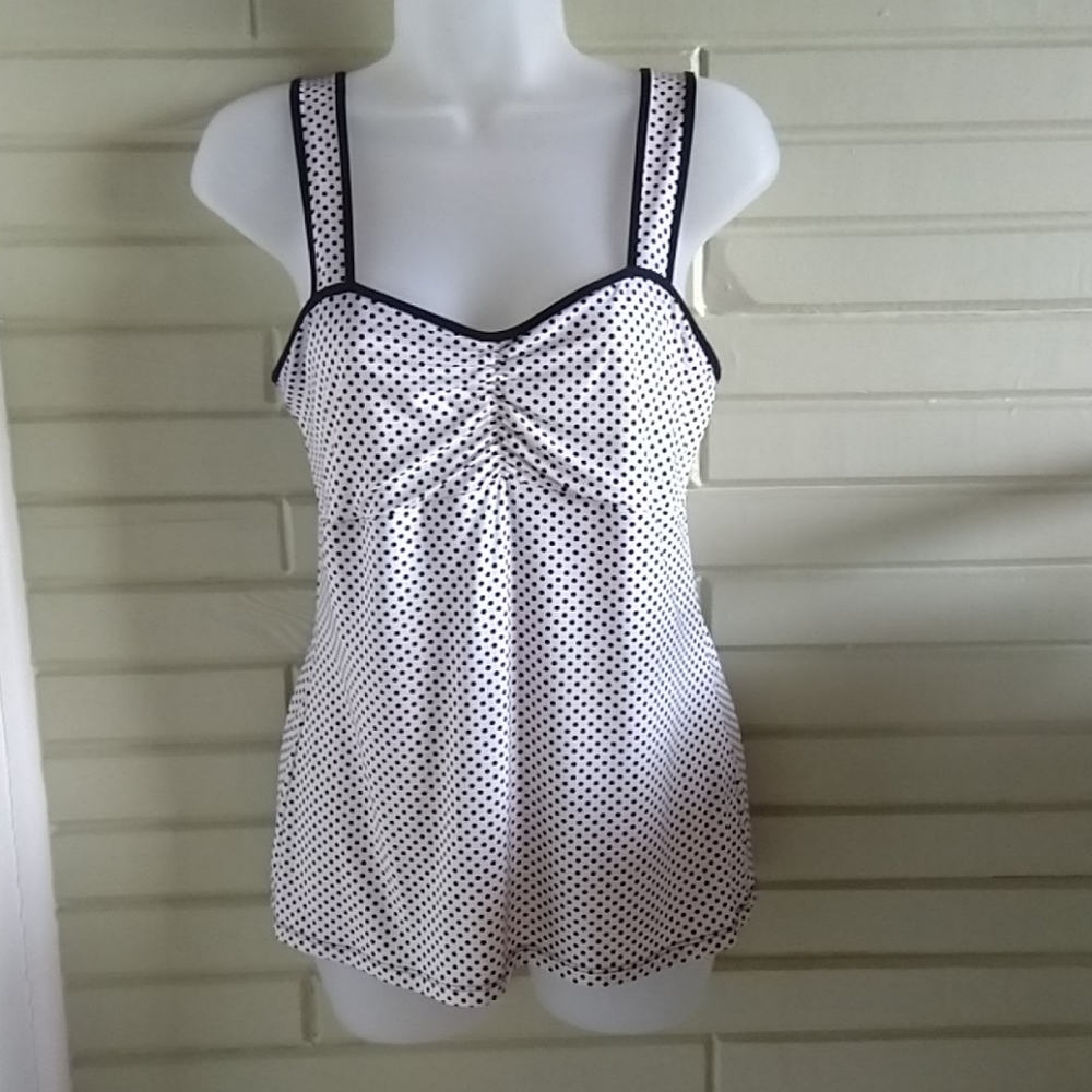Black and white polka dotted tank